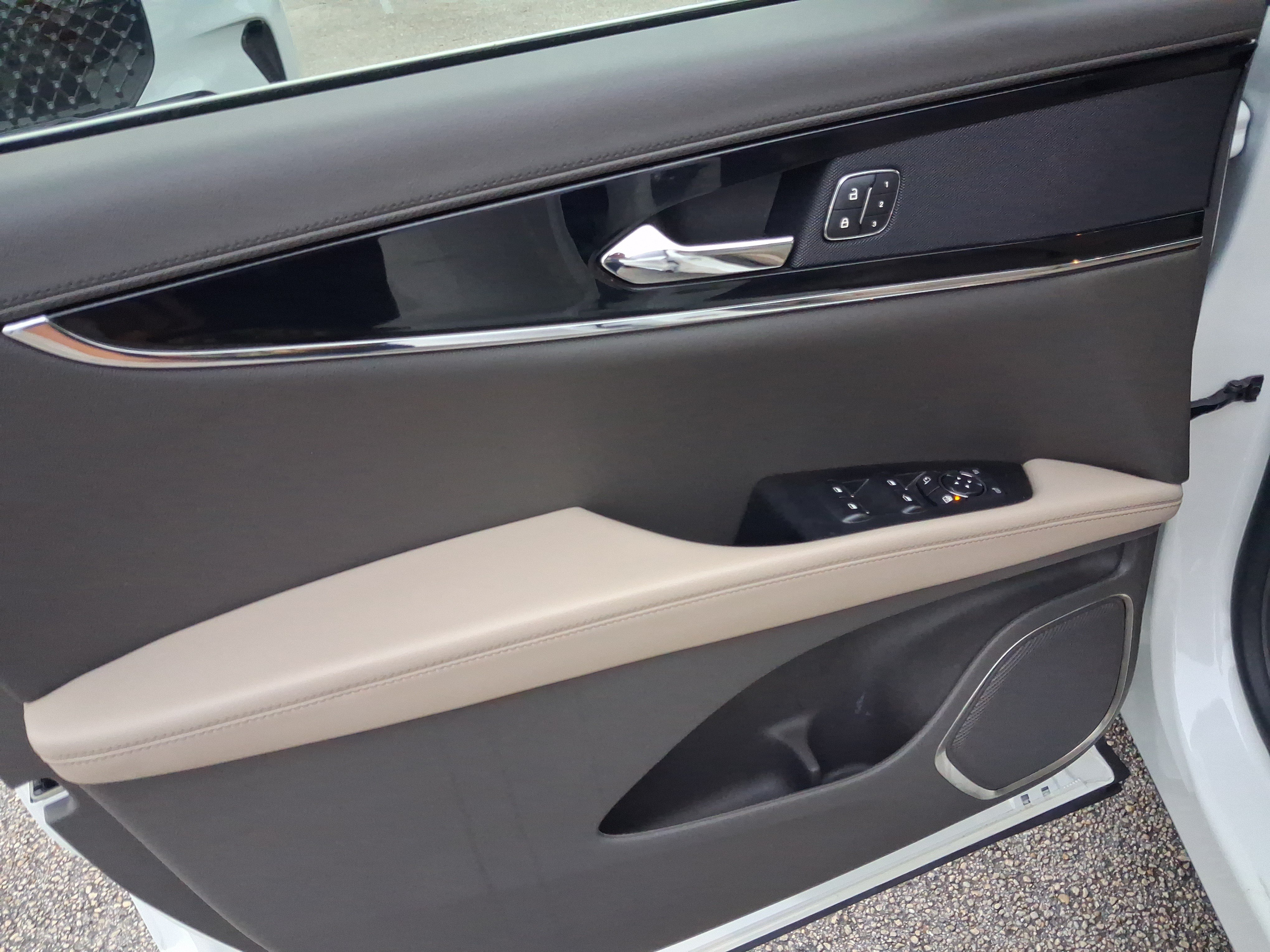 Certified 2022 Lincoln Nautilus Reserve FWD image 14