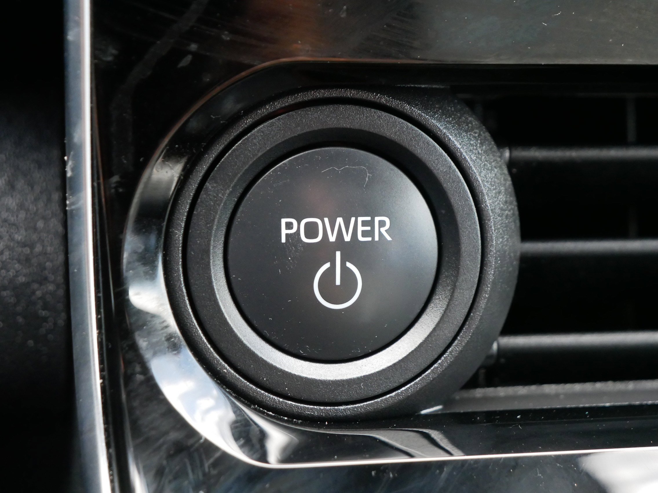 Used 2023 Subaru Solterra AWD image 29