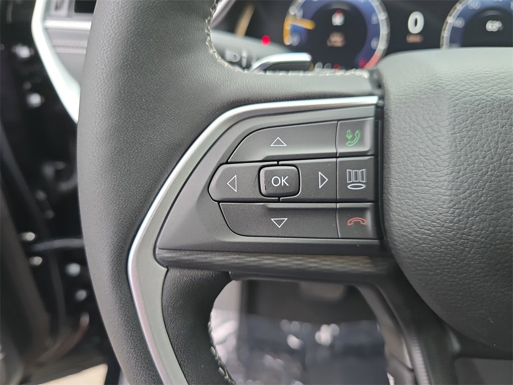 New 2025 Jeep Grand Cherokee Laredo w/ Luxury Tech Group I image 17