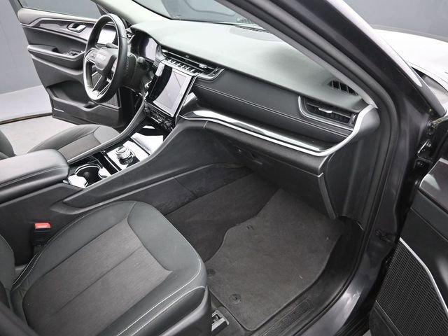 Used 2022 Jeep Grand Cherokee L Laredo w/ Luxury Tech Group I image 19