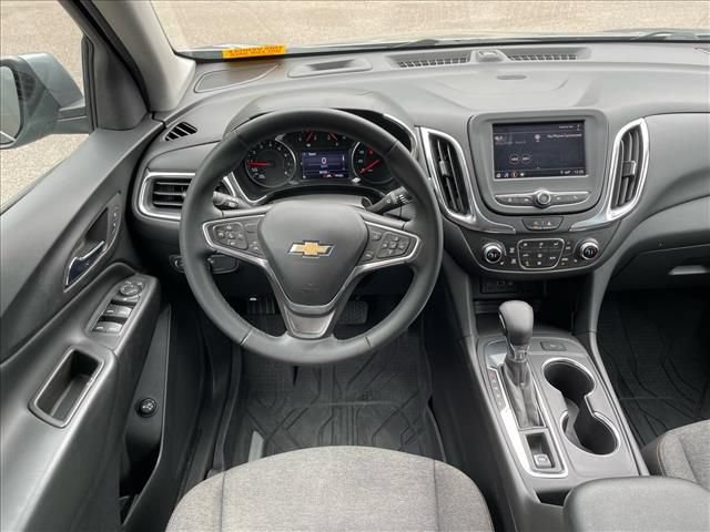 Used 2023 Chevrolet Equinox LT FWD image 3