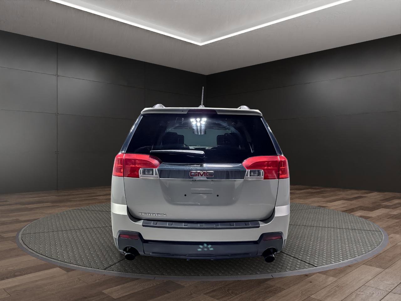 Used 2015 GMC Terrain SLT w/ Chrome Edition image 7