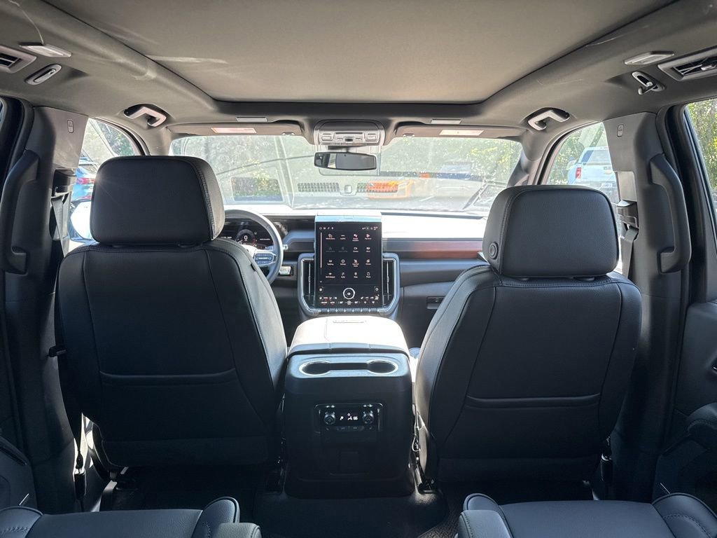 New 2025 GMC Yukon XL Denali w/ Sun & Power Step Package image 15