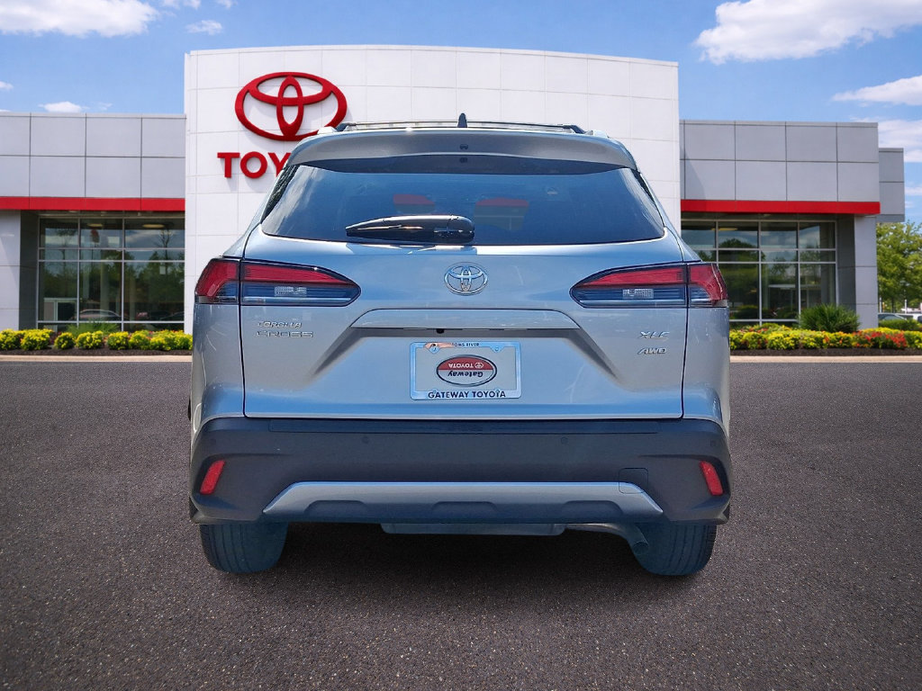 Used 2026 Toyota Corolla Cross XLE w/ Convenience Package AWD/4WD image 5