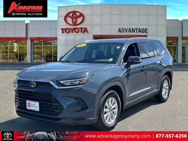 Used 2024 Toyota Grand Highlander XLE AWD/4WD image 4