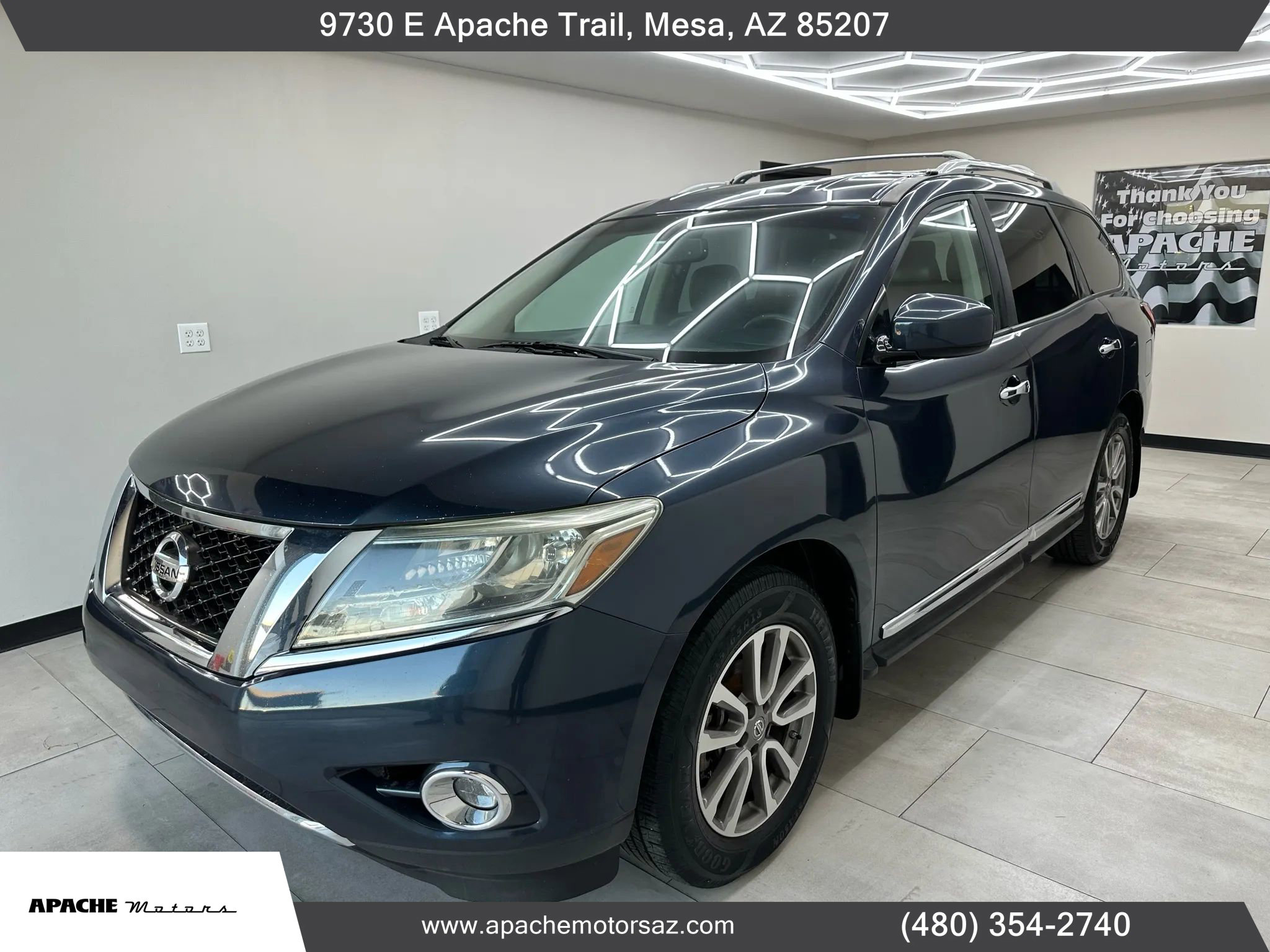Used 2016 Nissan Pathfinder SL image 1