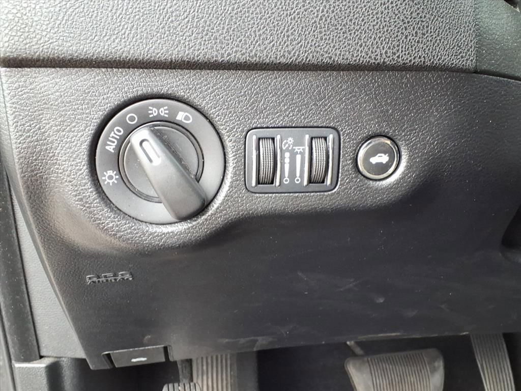 Used 2023 Dodge Charger SXT RWD image 21
