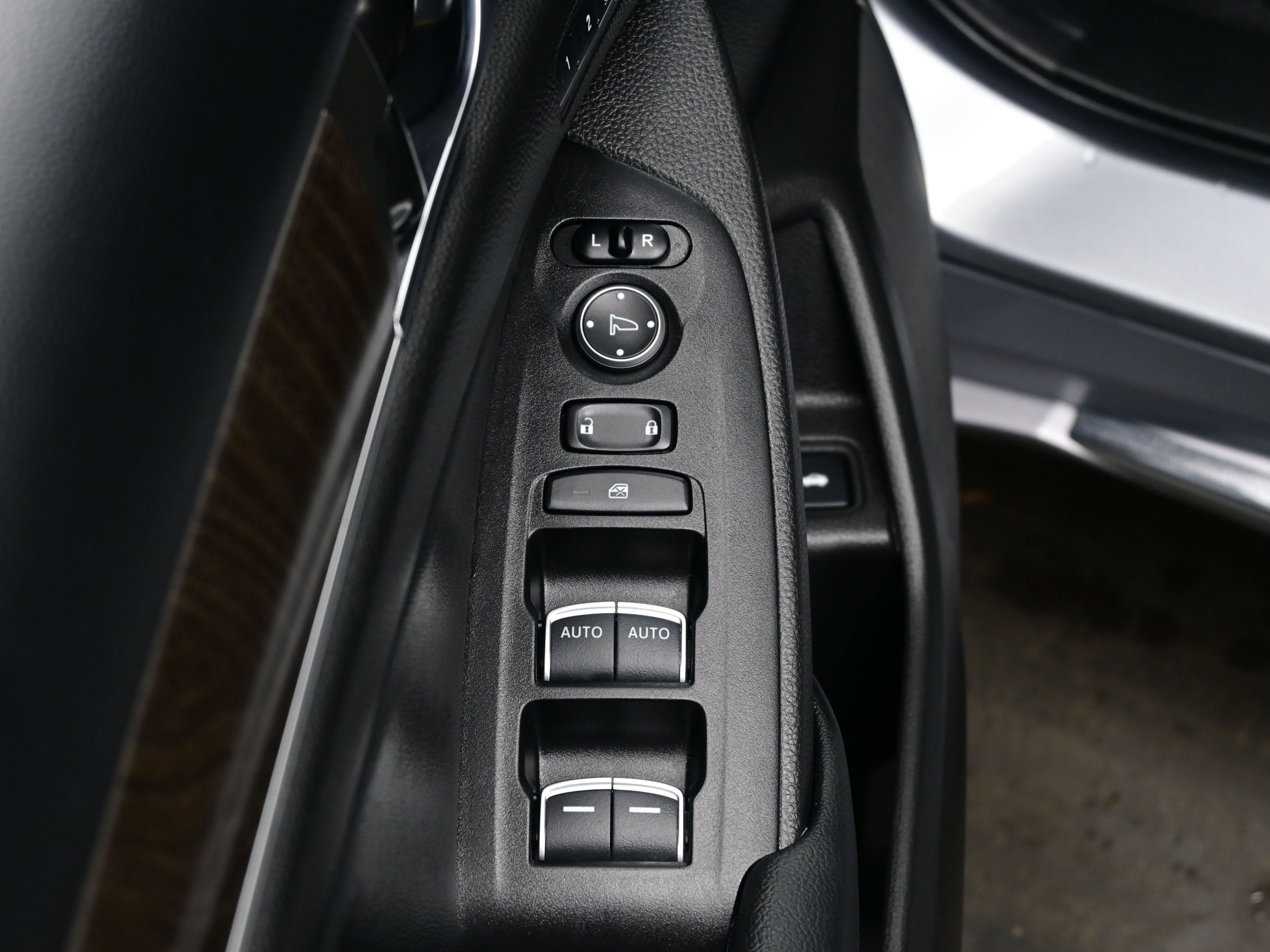 Used 2022 Honda Accord Touring image 10