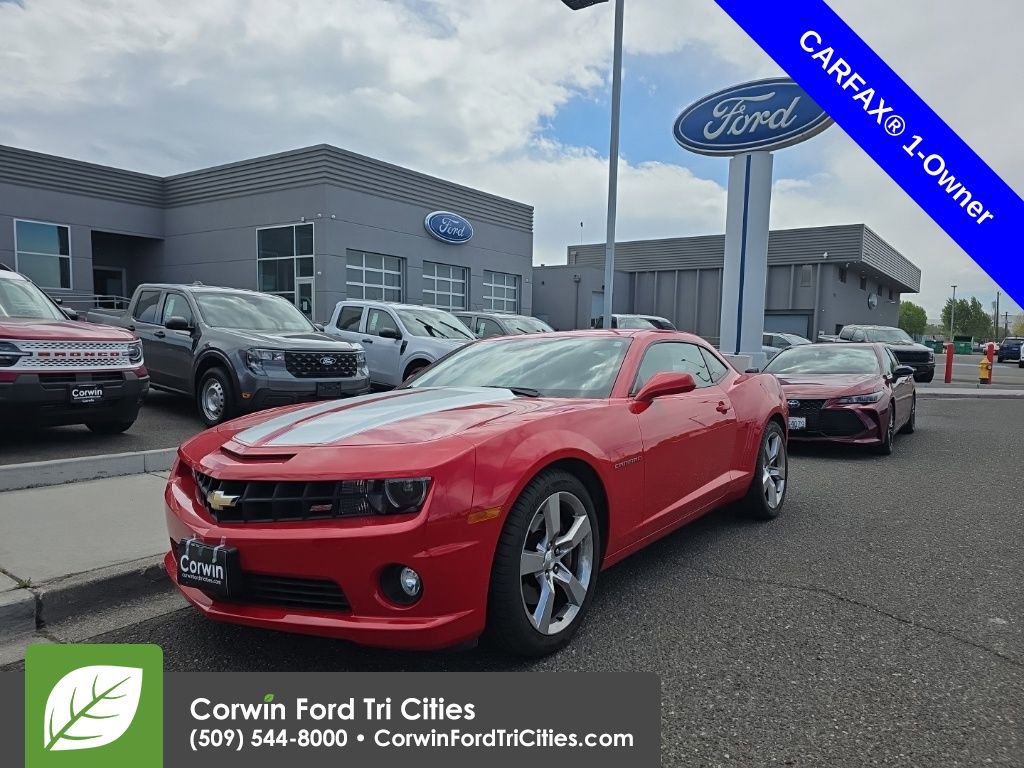 Used 2010 Chevrolet Camaro SS w/ RS Package RWD image 6