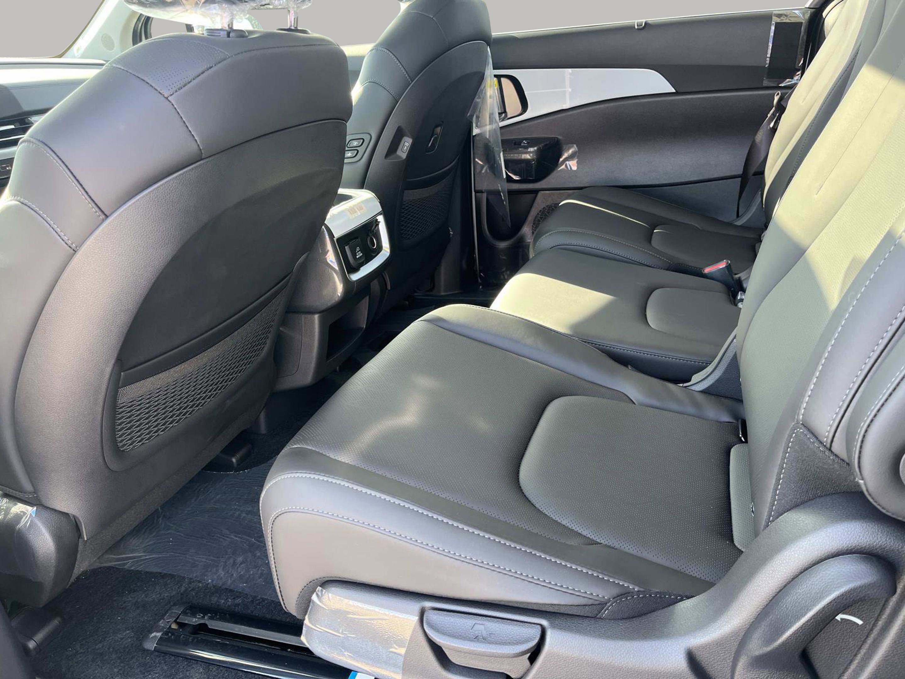 New 2026 Kia Carnival SX image 22