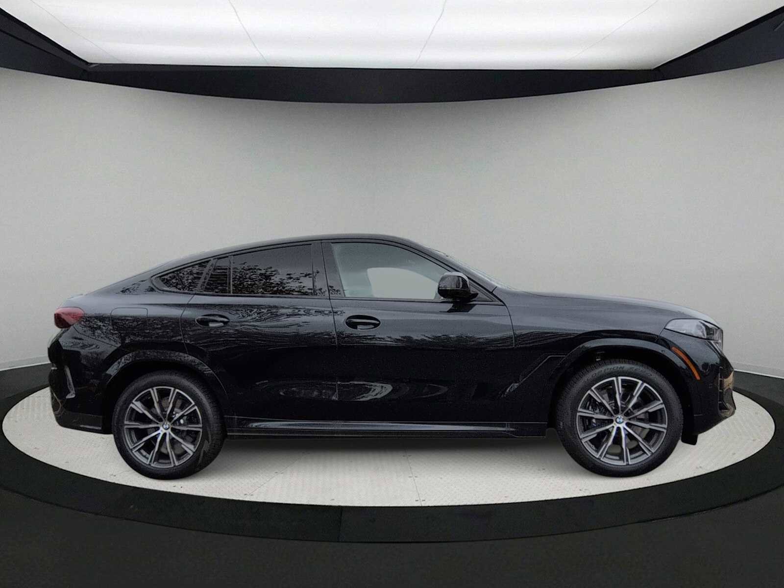 New 2026 BMW X6 M60i image 9