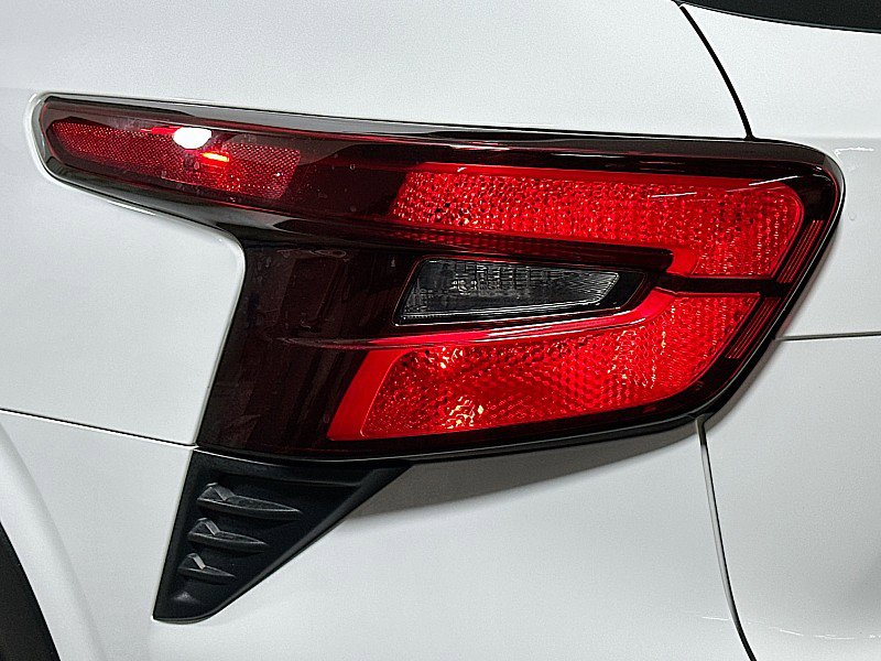 Used 2024 Chevrolet Trax LS w/ LS Convenience Package image 23