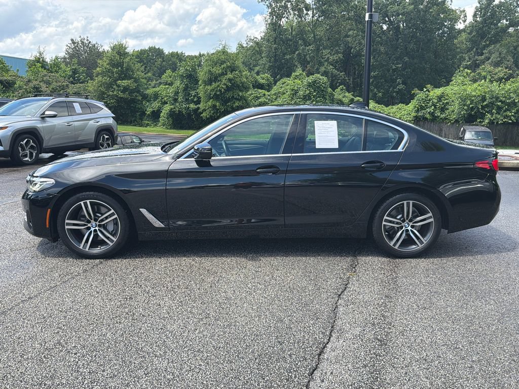 Used 2022 BMW 530i w/ Executive Package RWD image 4