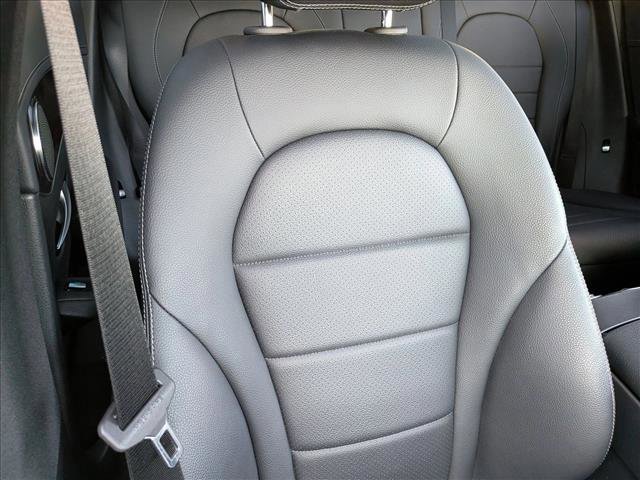 Used 2017 Mercedes-Benz GLC 300 4MATIC image 19