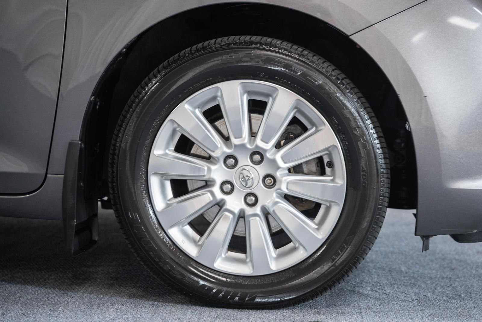 Used 2011 Toyota Sienna Limited w/ Premium Pkg image 23