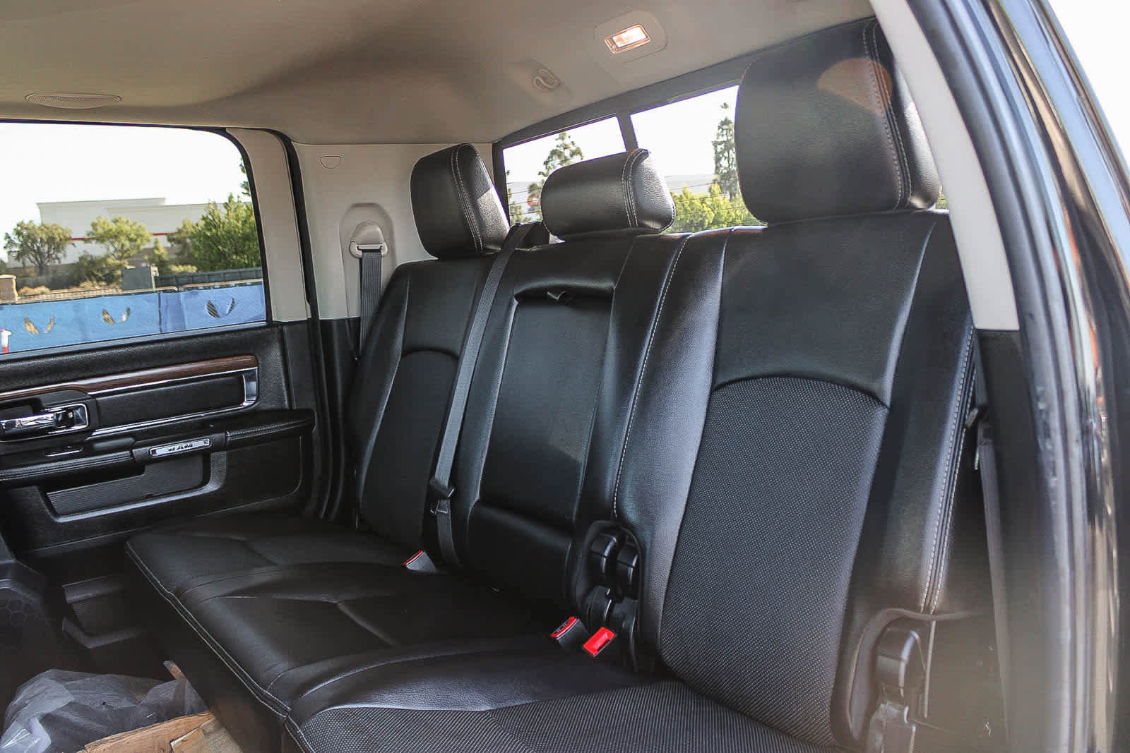 Used 2016 RAM 3500 Laramie AWD/4WD image 19