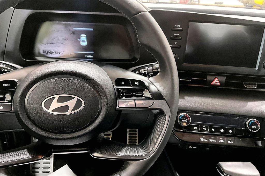 Used 2026 Hyundai Elantra Sport FWD image 17