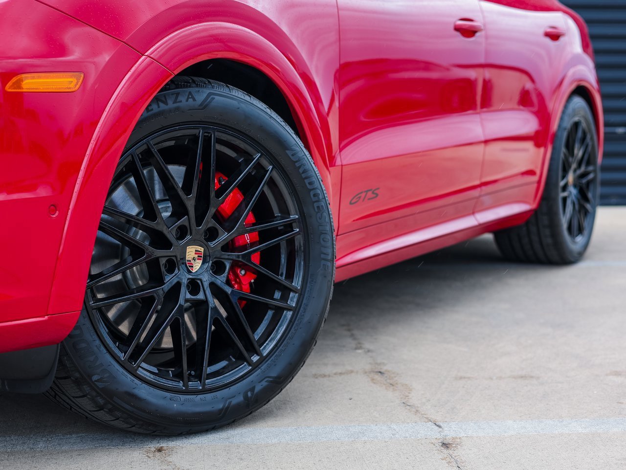 New 2025 Porsche Cayenne GTS image 12