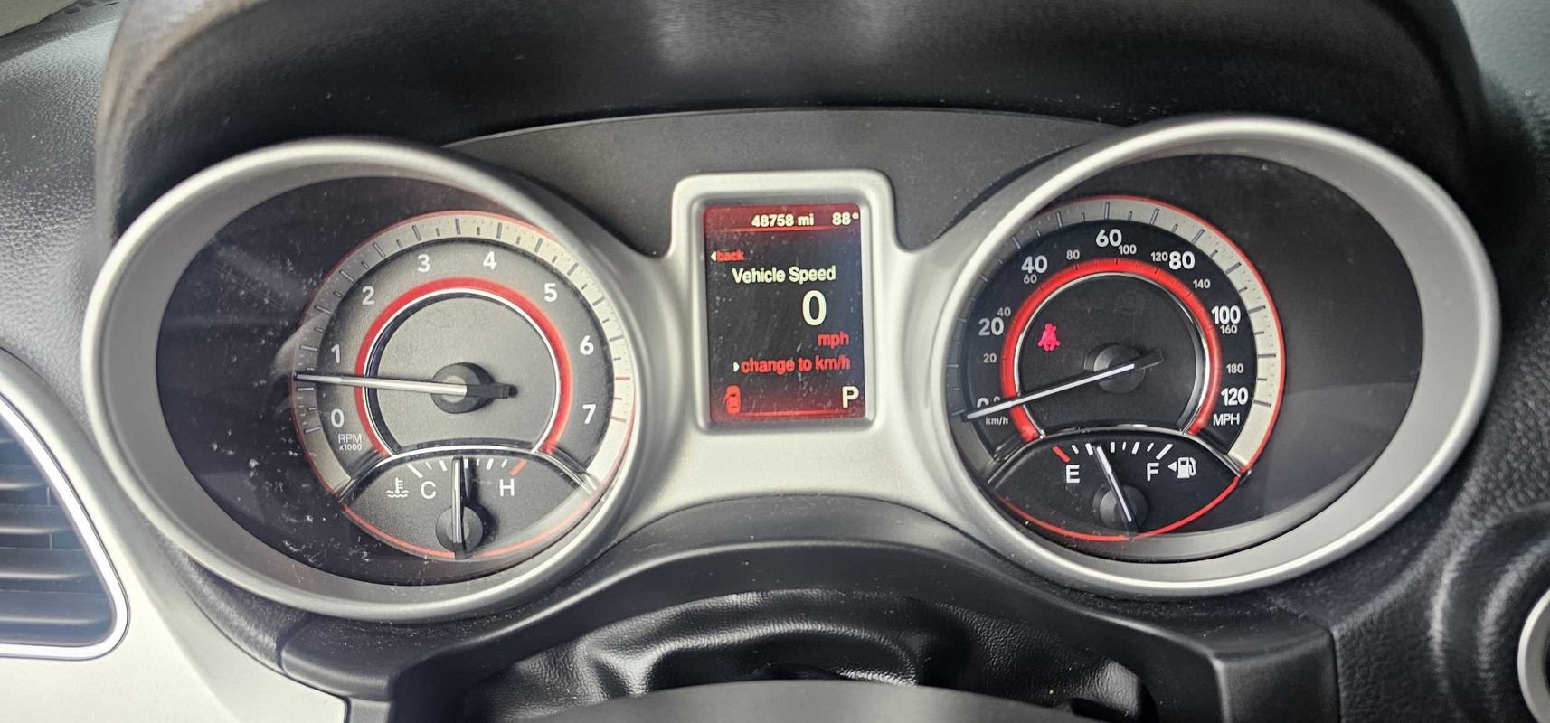 Used 2019 Dodge Journey SE w/ Blacktop Package FWD image 17