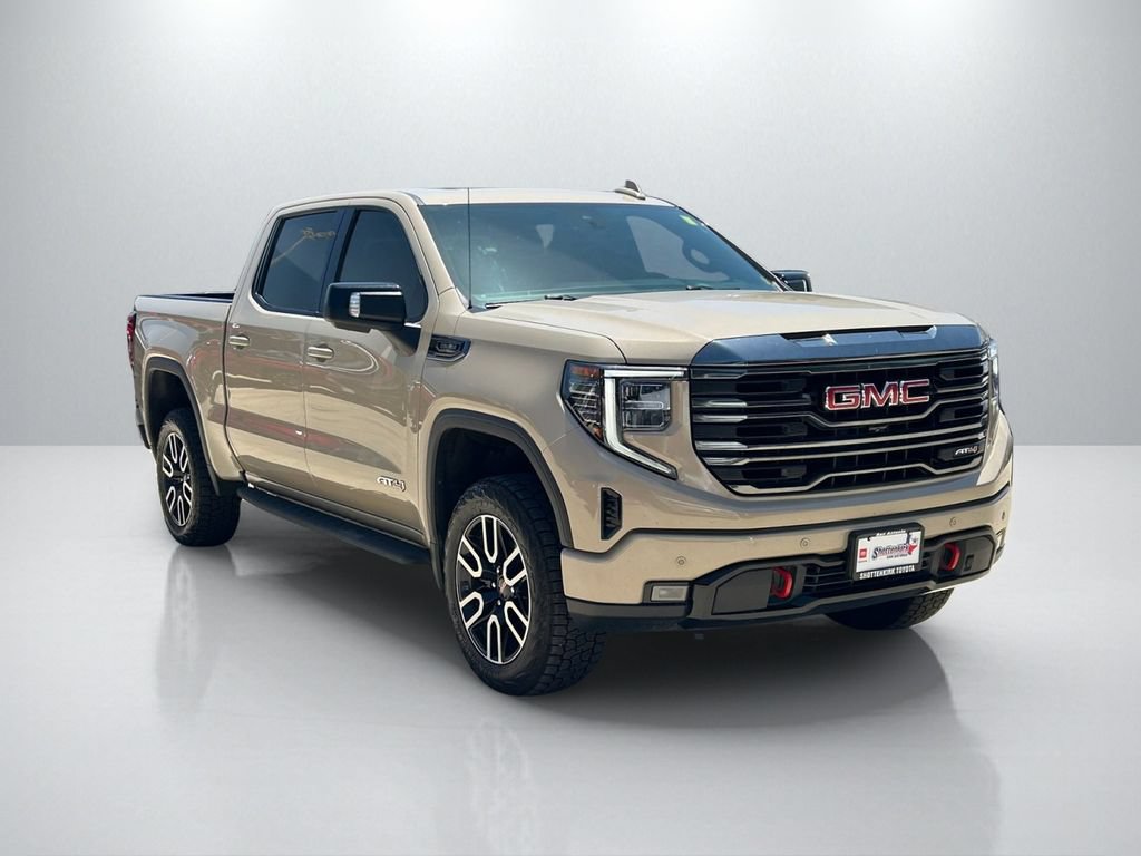 Used 2023 GMC Sierra 1500 AT4 w/ AT4 Premium Package AWD/4WD image 3
