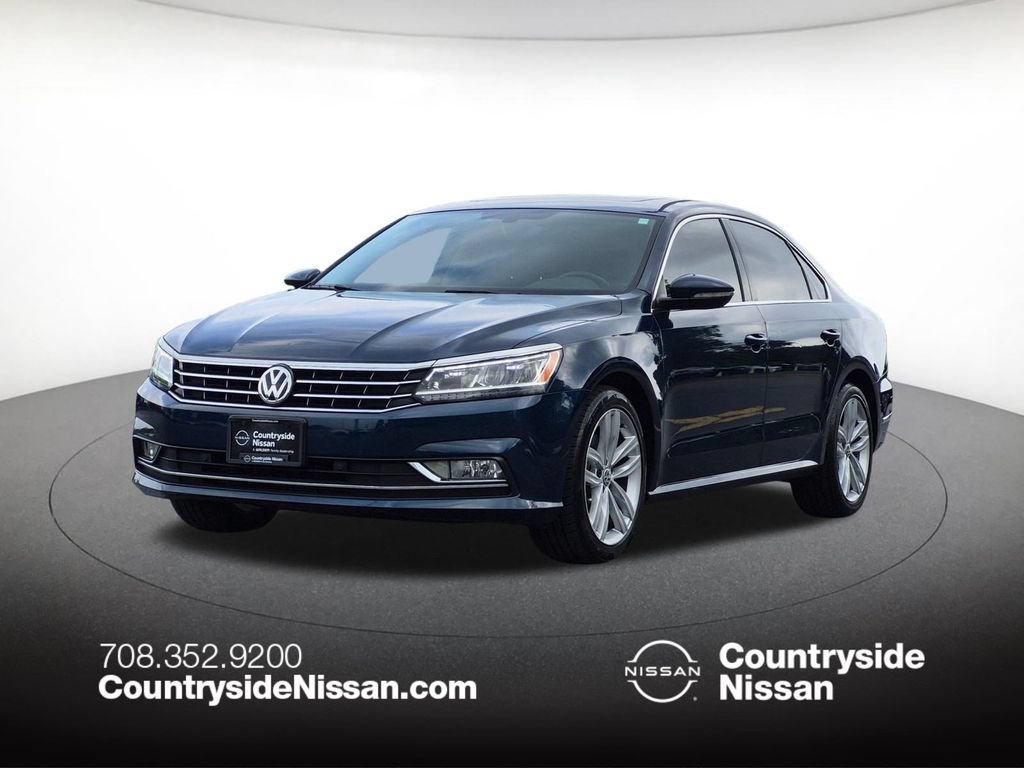 Used 2018 Volkswagen Passat 2.0T SE FWD image 1
