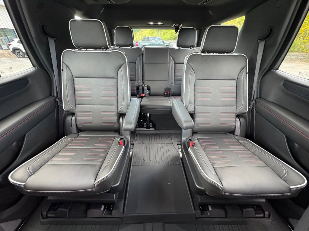 New 2025 GMC Yukon AT4 Ultimate w/ LPO, Floor Liner Package image 35