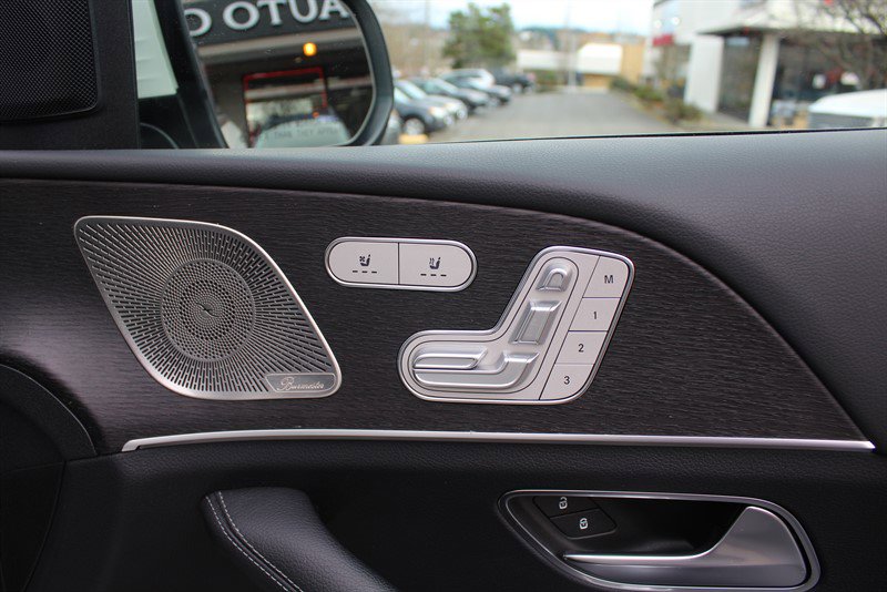 Used 2022 Mercedes-Benz GLS 450 4MATIC image 44