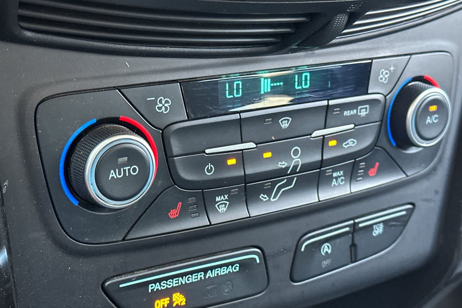 Used 2018 Ford Escape SE w/ SE Sport Appearance Package FWD image 21