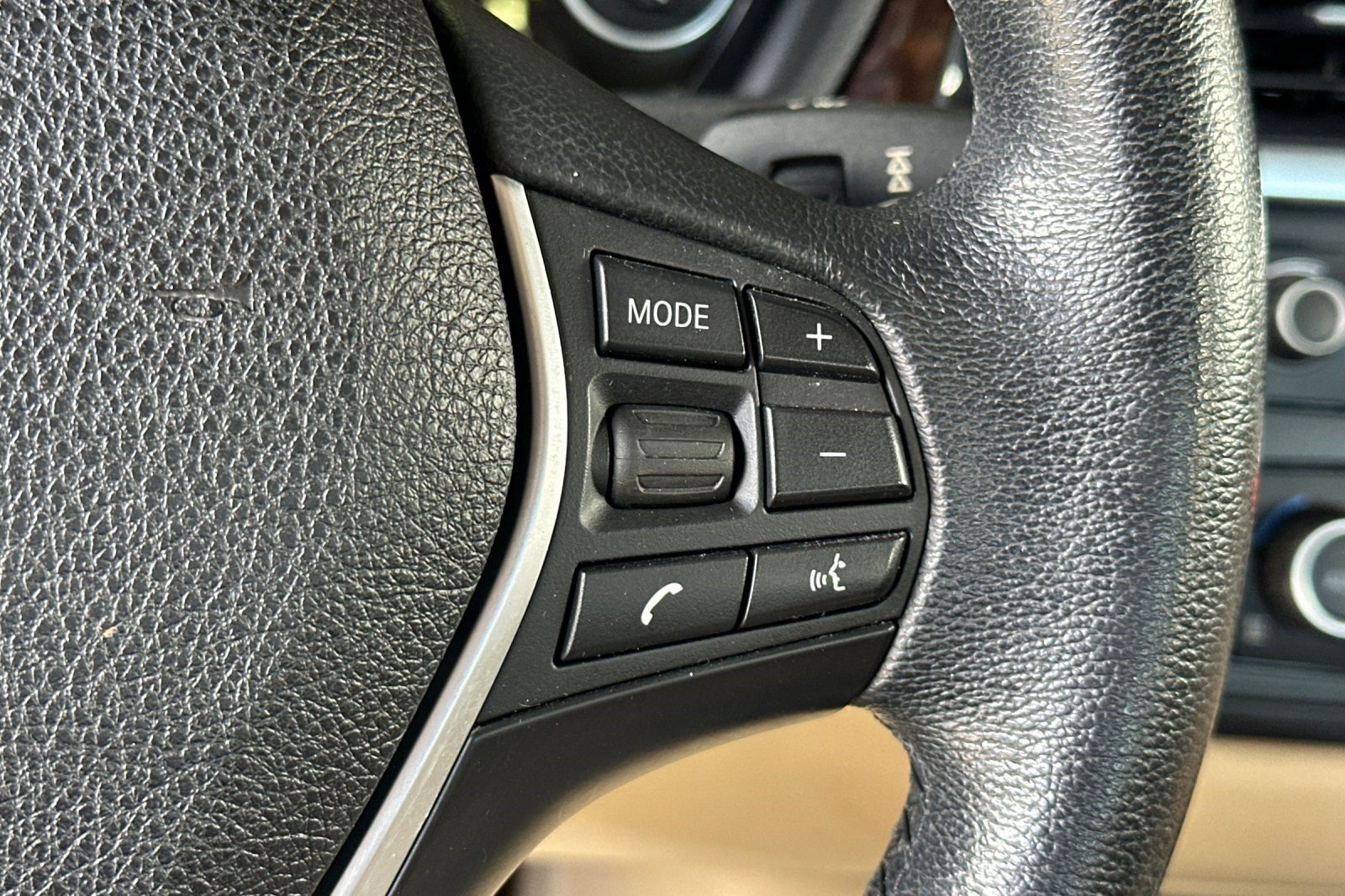 Used 2015 BMW 328i Sedan RWD image 32