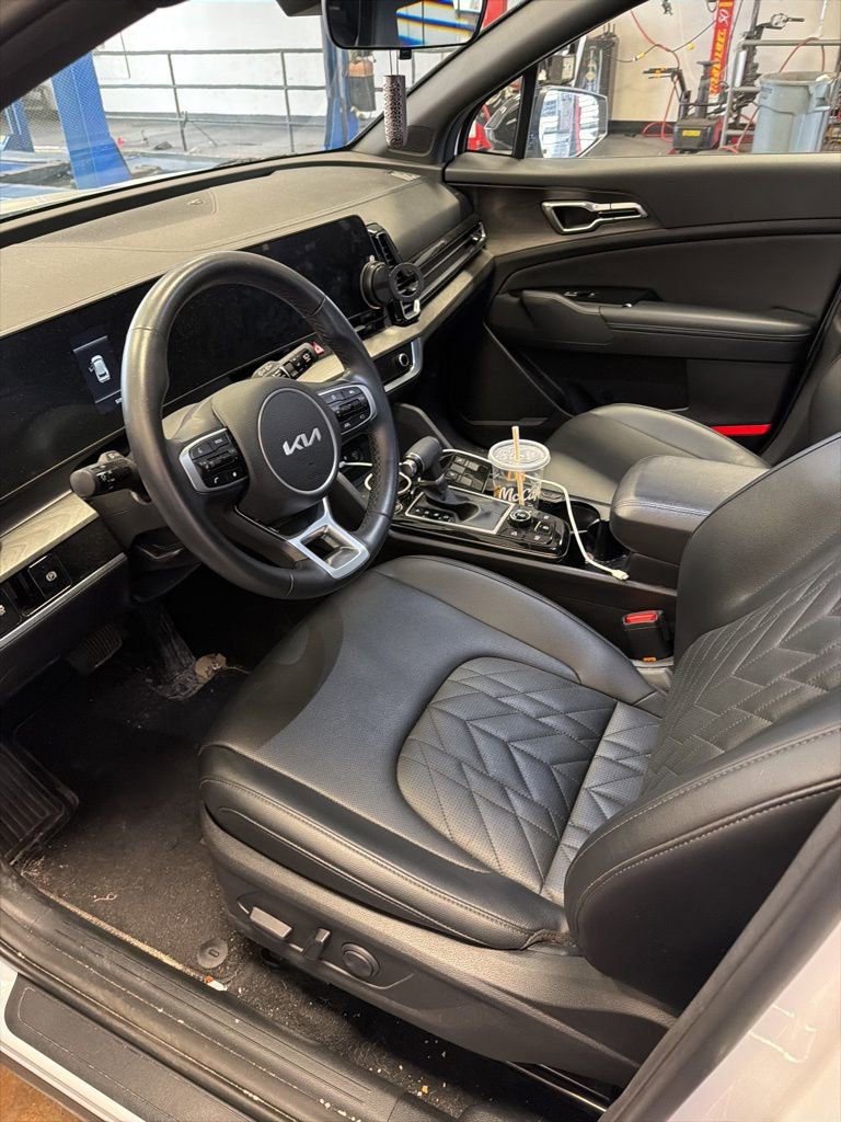 Used 2023 Kia Sportage X-Line w/ X-Line Premium Package AWD/4WD image 2