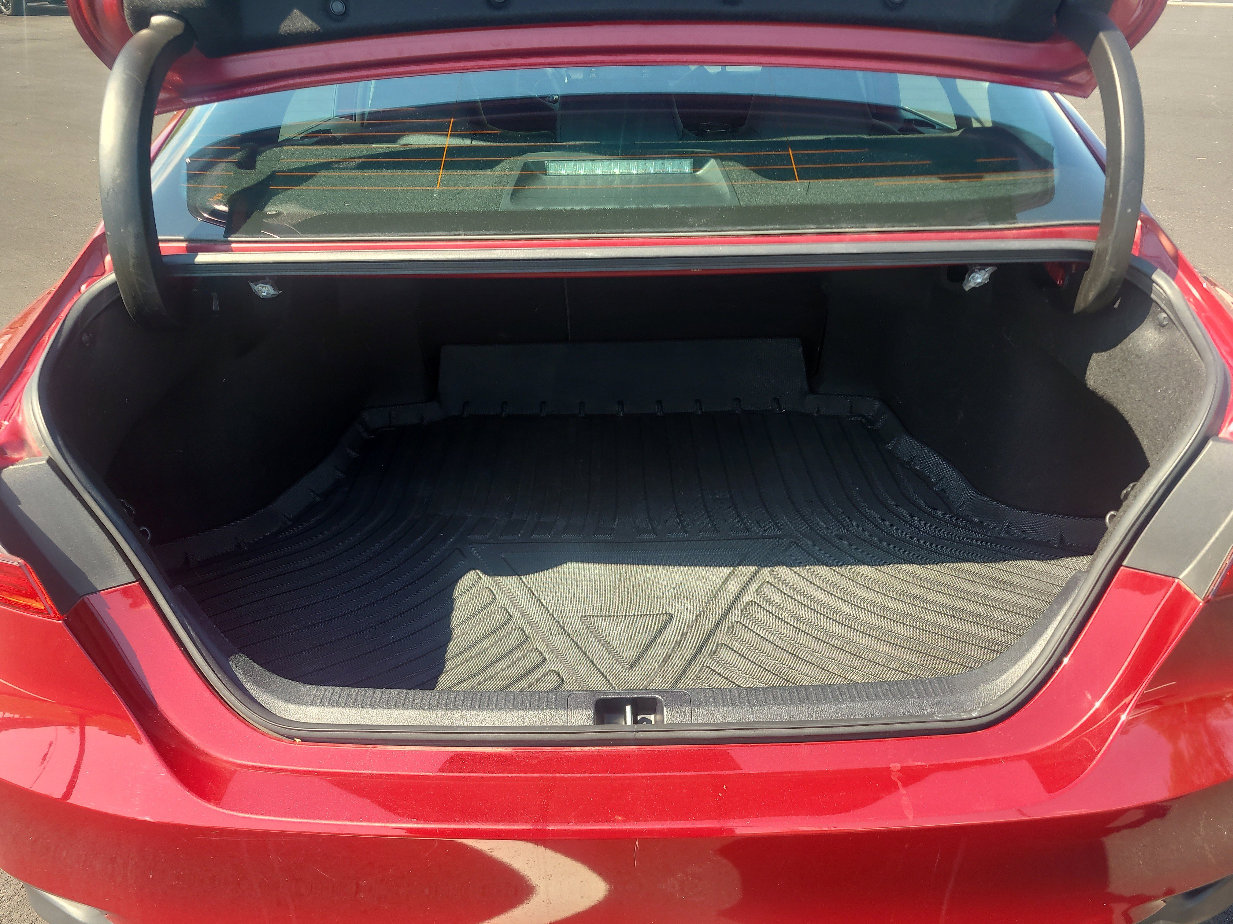 Certified 2022 Toyota Camry XLE FWD image 29