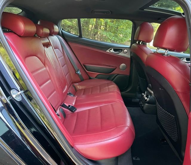 Used 2019 Kia Stinger GT2 AWD/4WD image 18