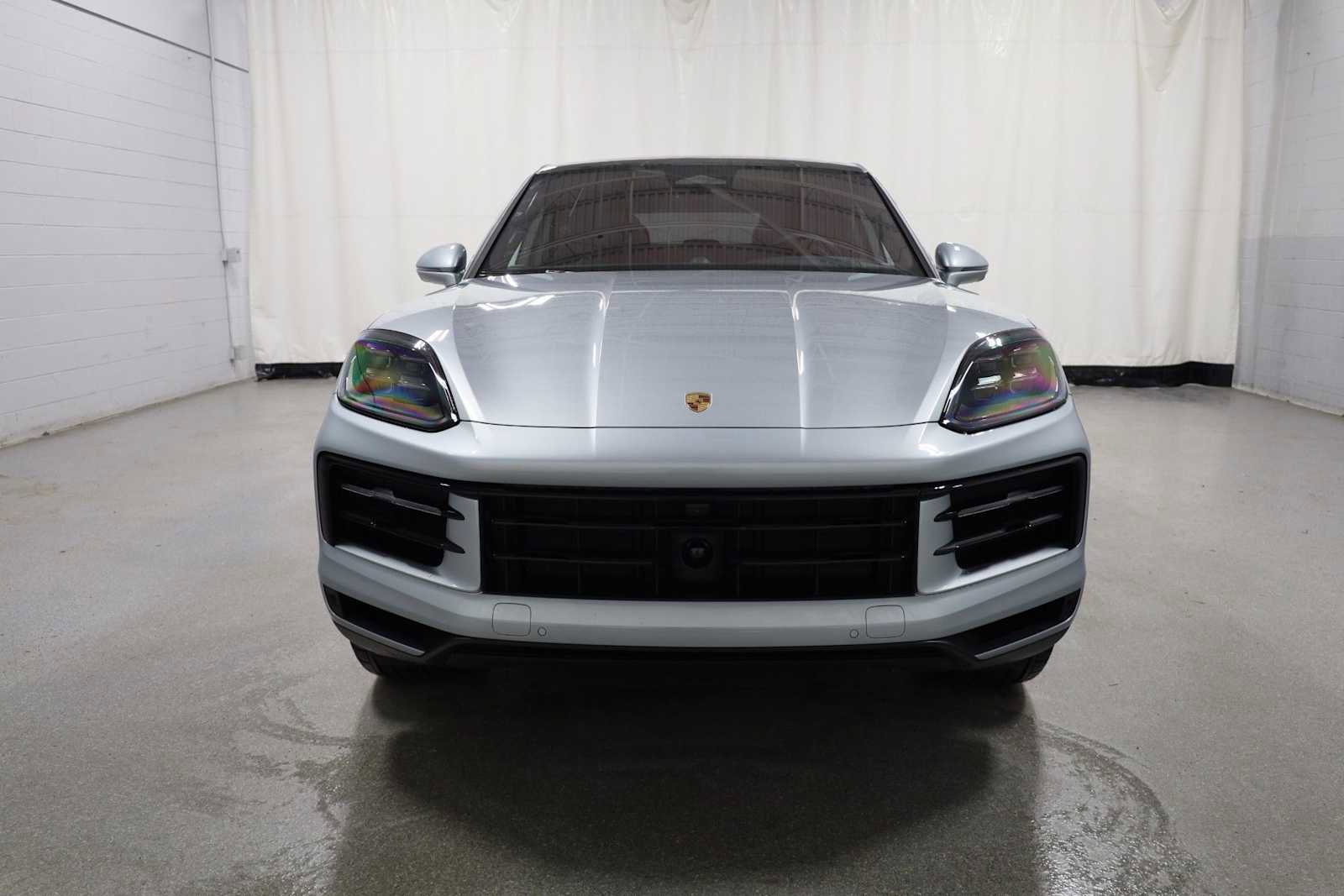 New 2026 Porsche Cayenne Coupe AWD/4WD image 14