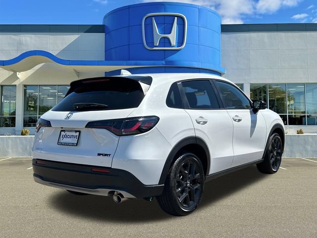 Used 2025 Honda HR-V Sport image 2