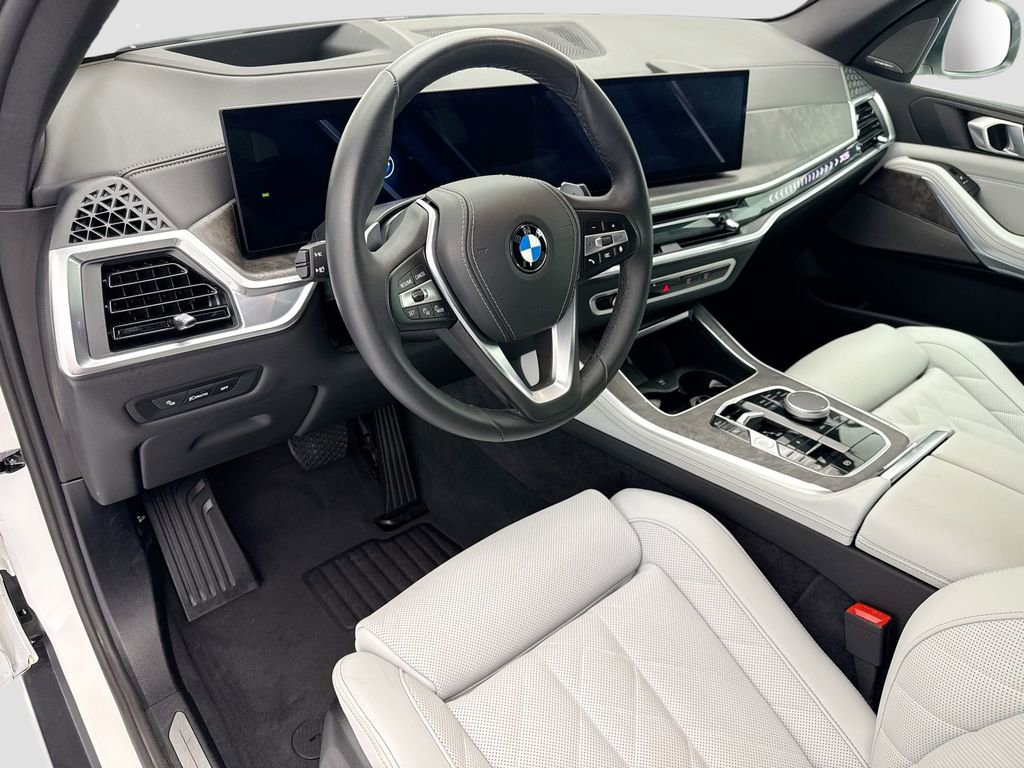 Certified 2026 BMW X5 xDrive40i w/ Premium Package AWD/4WD image 9
