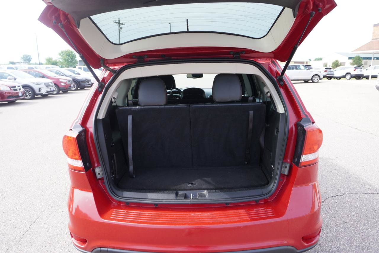 Used 2015 Dodge Journey R/T w/ Flexible Seating Group AWD/4WD image 22