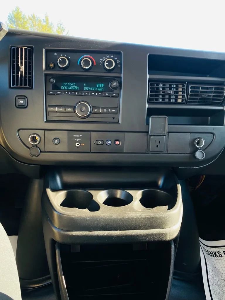 Used 2018 Chevrolet Express 2500 Extended w/ Driver Convenience Package image 12