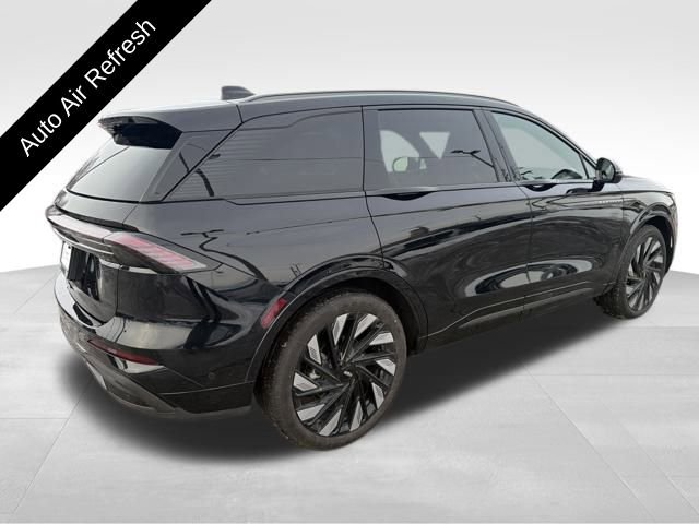 Certified 2024 Lincoln Nautilus Reserve w/ Equipment Group 202A image 7