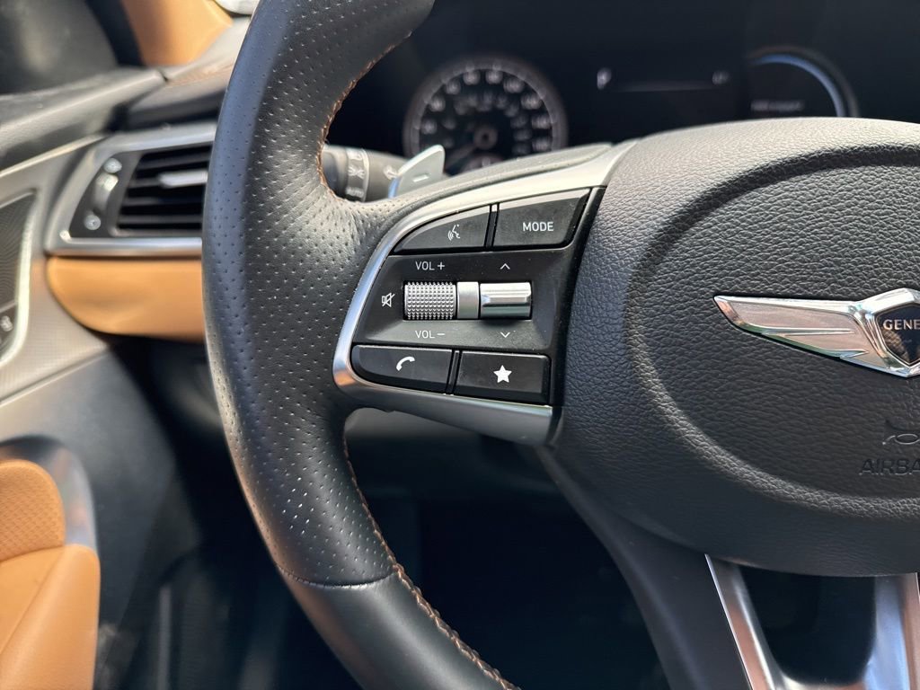 Used 2022 Genesis G70 3.3T image 11