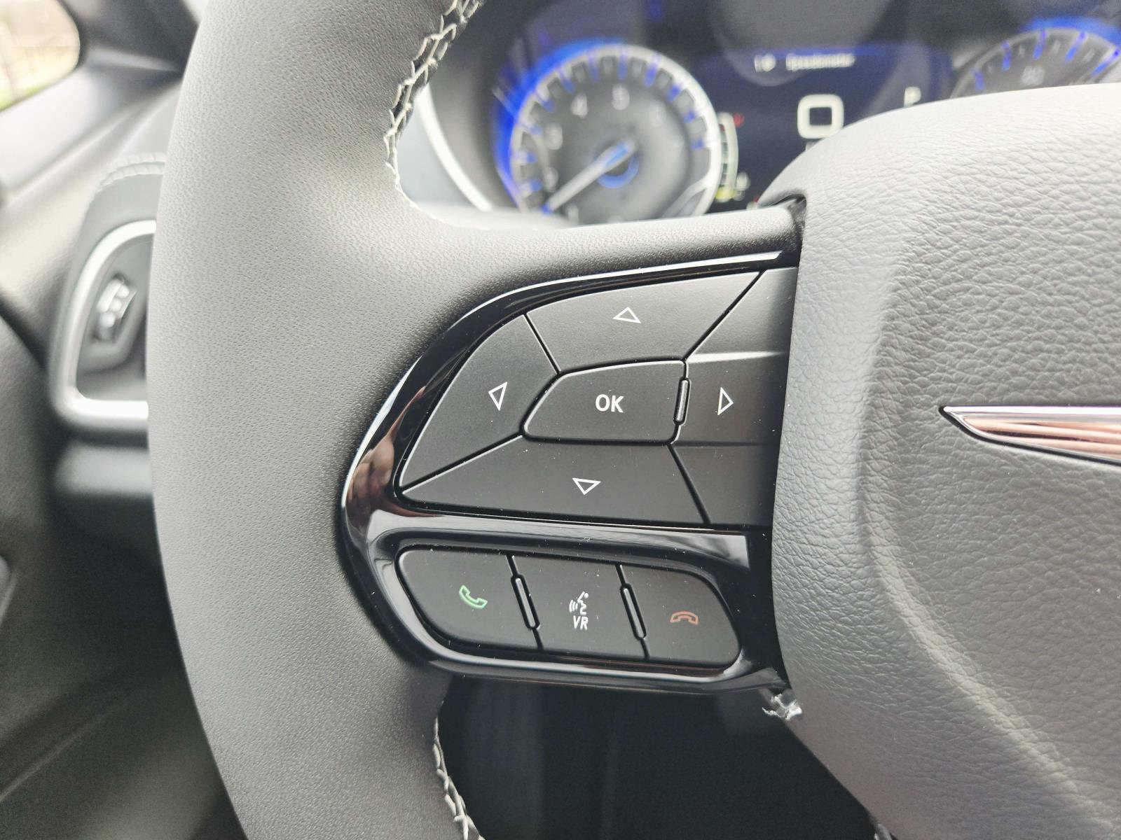 New 2026 Chrysler Pacifica Limited FWD image 22