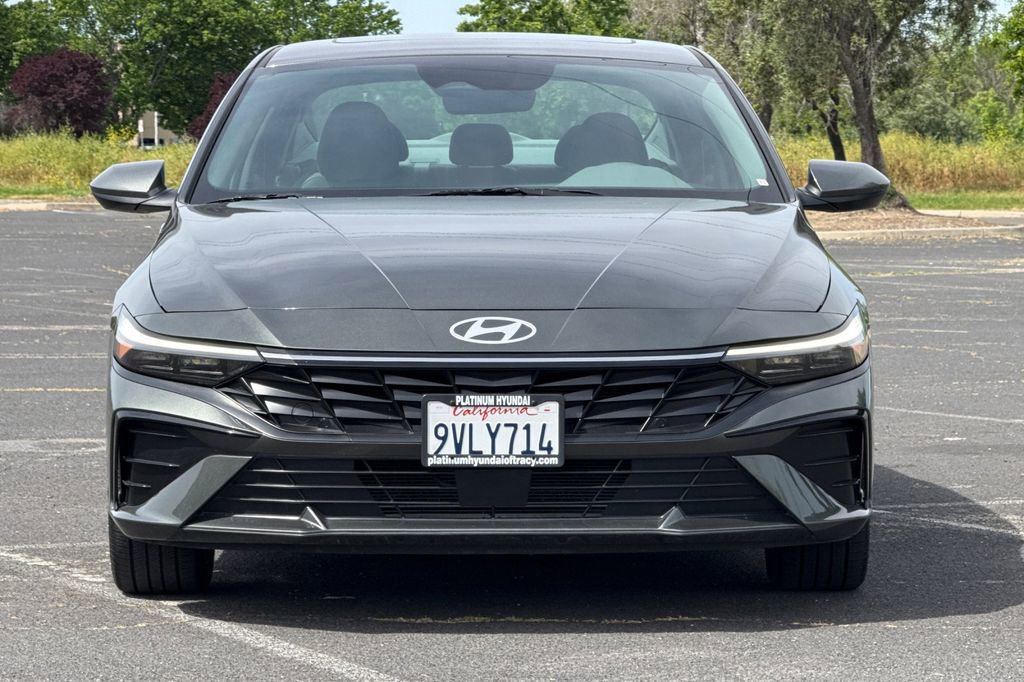 Used 2025 Hyundai Elantra SEL image 6
