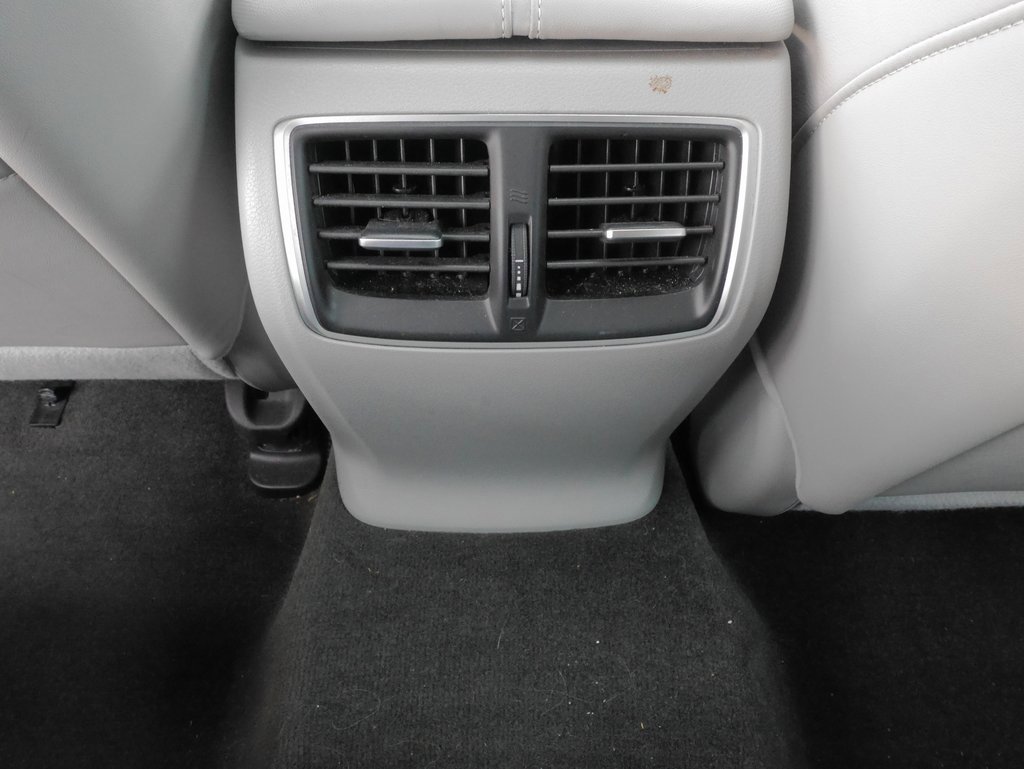 Used 2015 Acura TLX V6 SH-AWD w/ Technology Pkg image 23