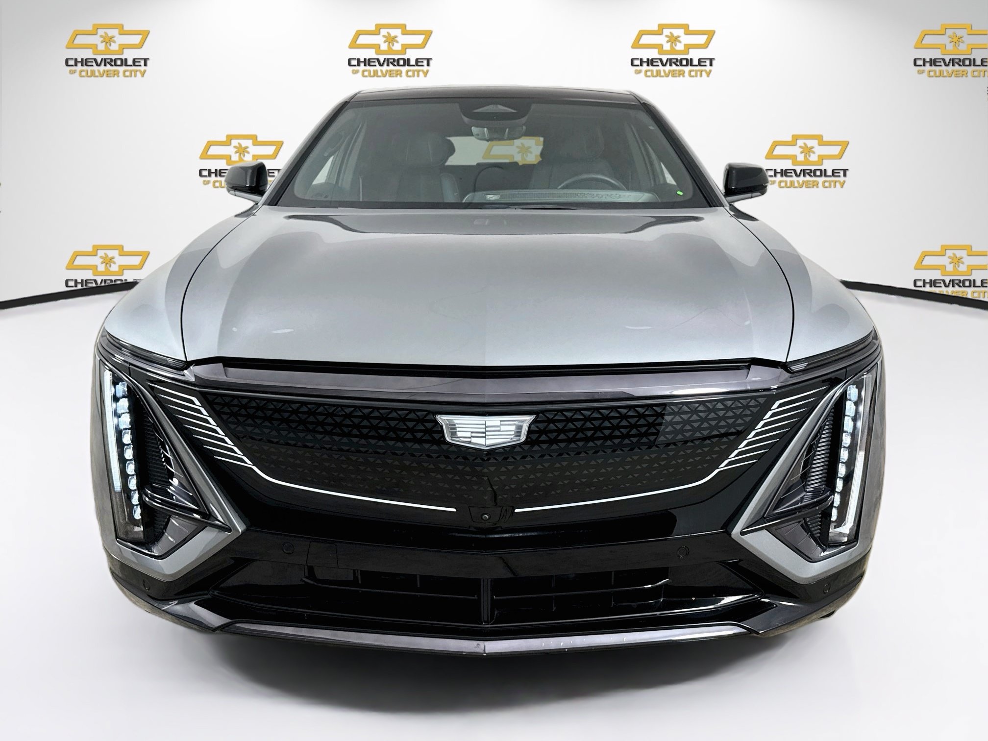 Used 2024 Cadillac Lyriq Sport AWD/4WD image 2