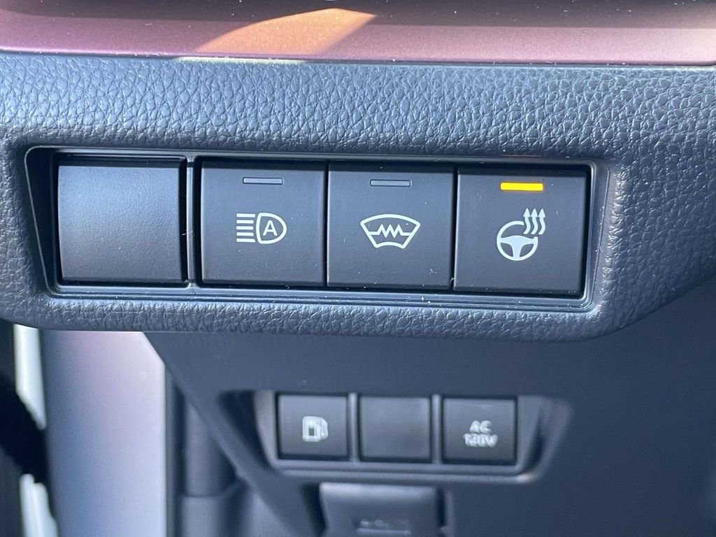 Used 2024 Toyota Prius Prime Premium image 17