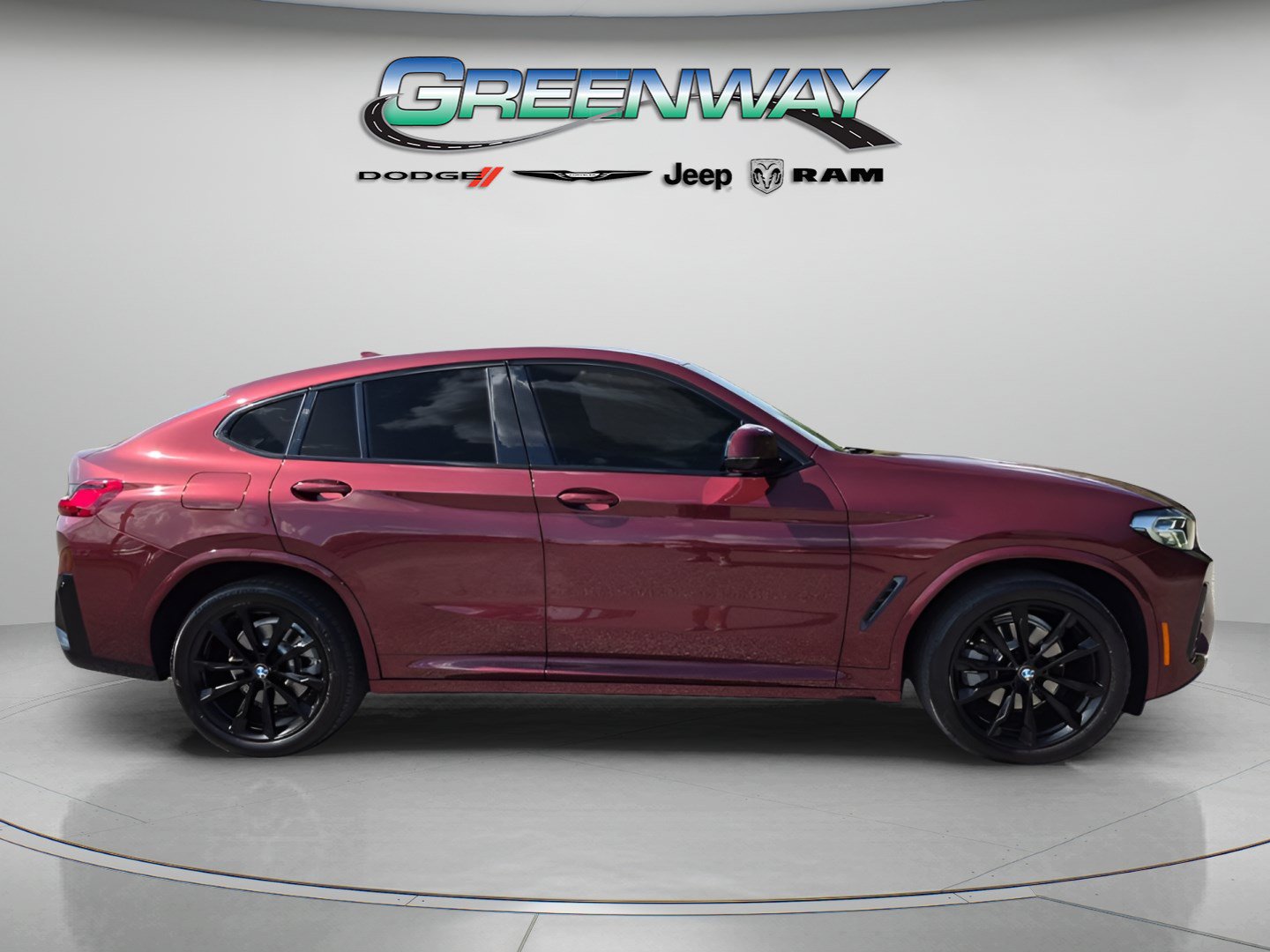 Used 2022 BMW X4 xDrive30i w/ M Sport Package 2 AWD/4WD image 4