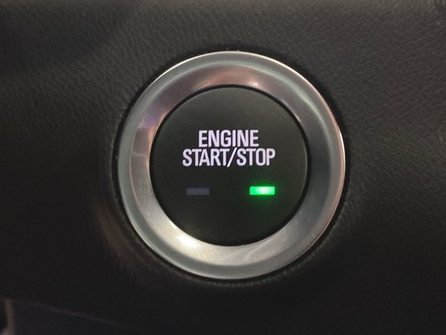 Used 2024 GMC Terrain SLE w/ Driver Convenience Package FWD image 16