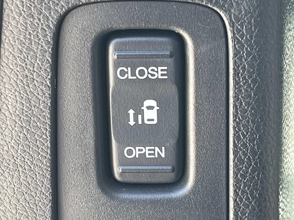 Used 2026 Honda Odyssey Touring image 22