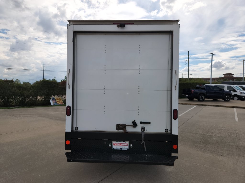 Used 2023 Ford Transit 350 DRW RWD image 6