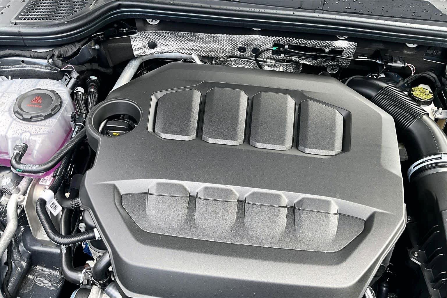 New 2026 Volkswagen GTI SE FWD image 17