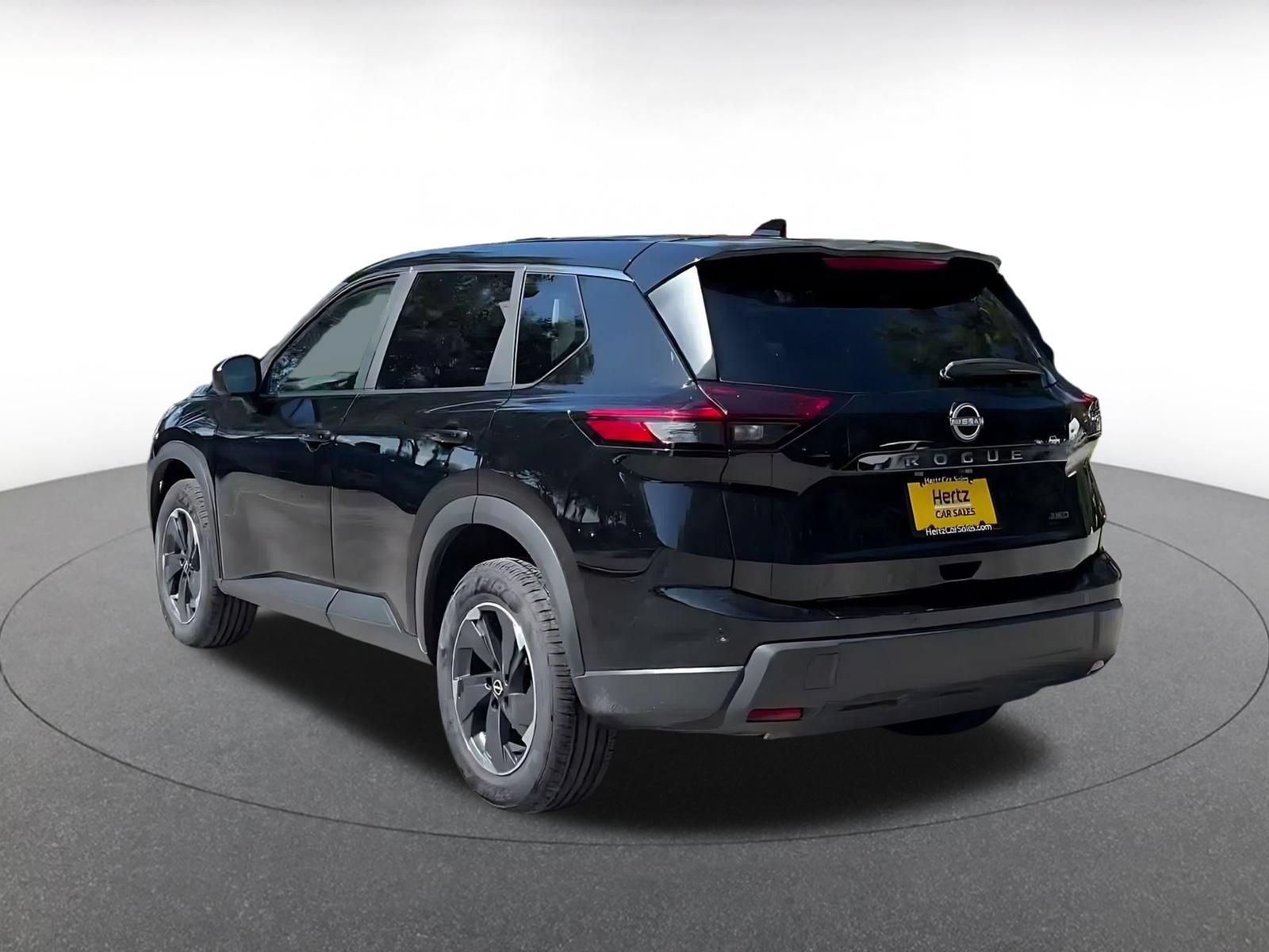Used 2025 Nissan Rogue SV AWD/4WD image 10